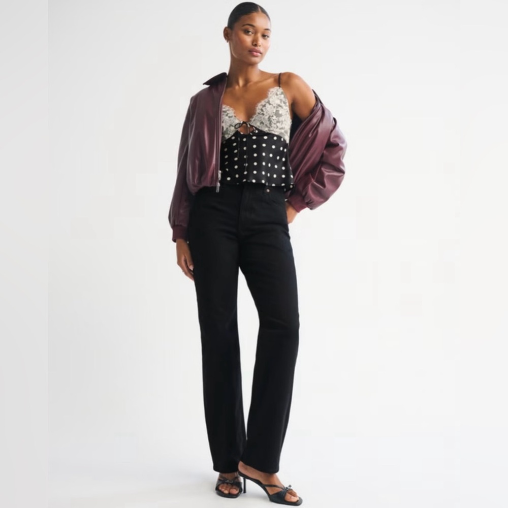 Abercrombie & Fitch Women's Curve Love High Rise 90s Relaxed